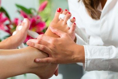 Pedicure und Fussreflexzonenmassage durch Kosmetik Lee