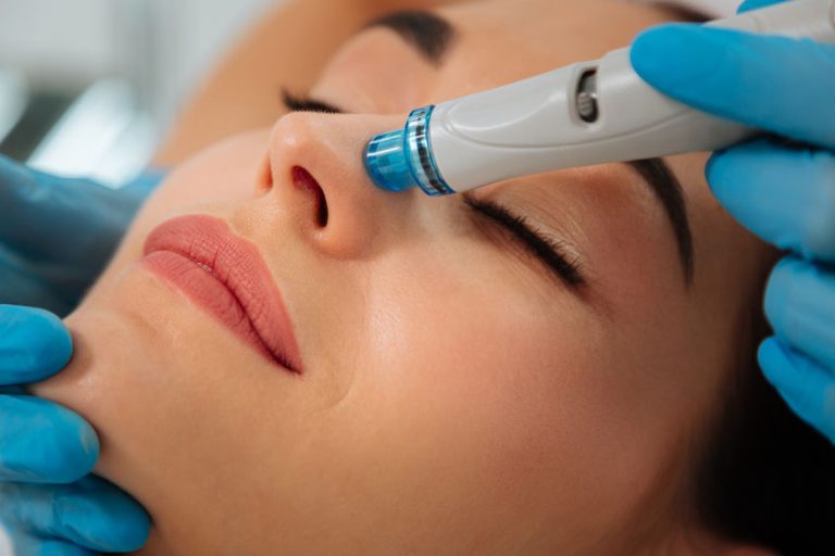 Hydrofacial gegen grosse Poren